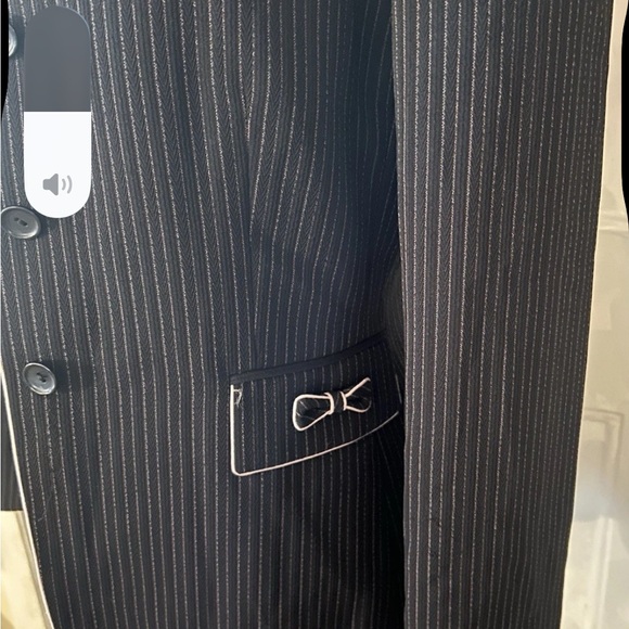 Tahari Arthur S Levine Black Pinstripe Blazer/Pants Suit with White Piping Sz 4 - Picture 2 of 9